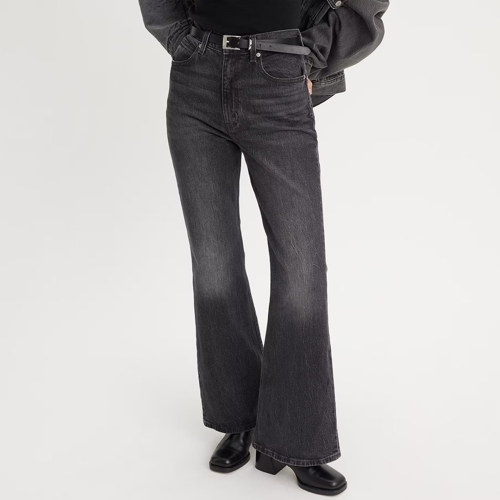 Levi’s 70’s flare high rise jeans in black
